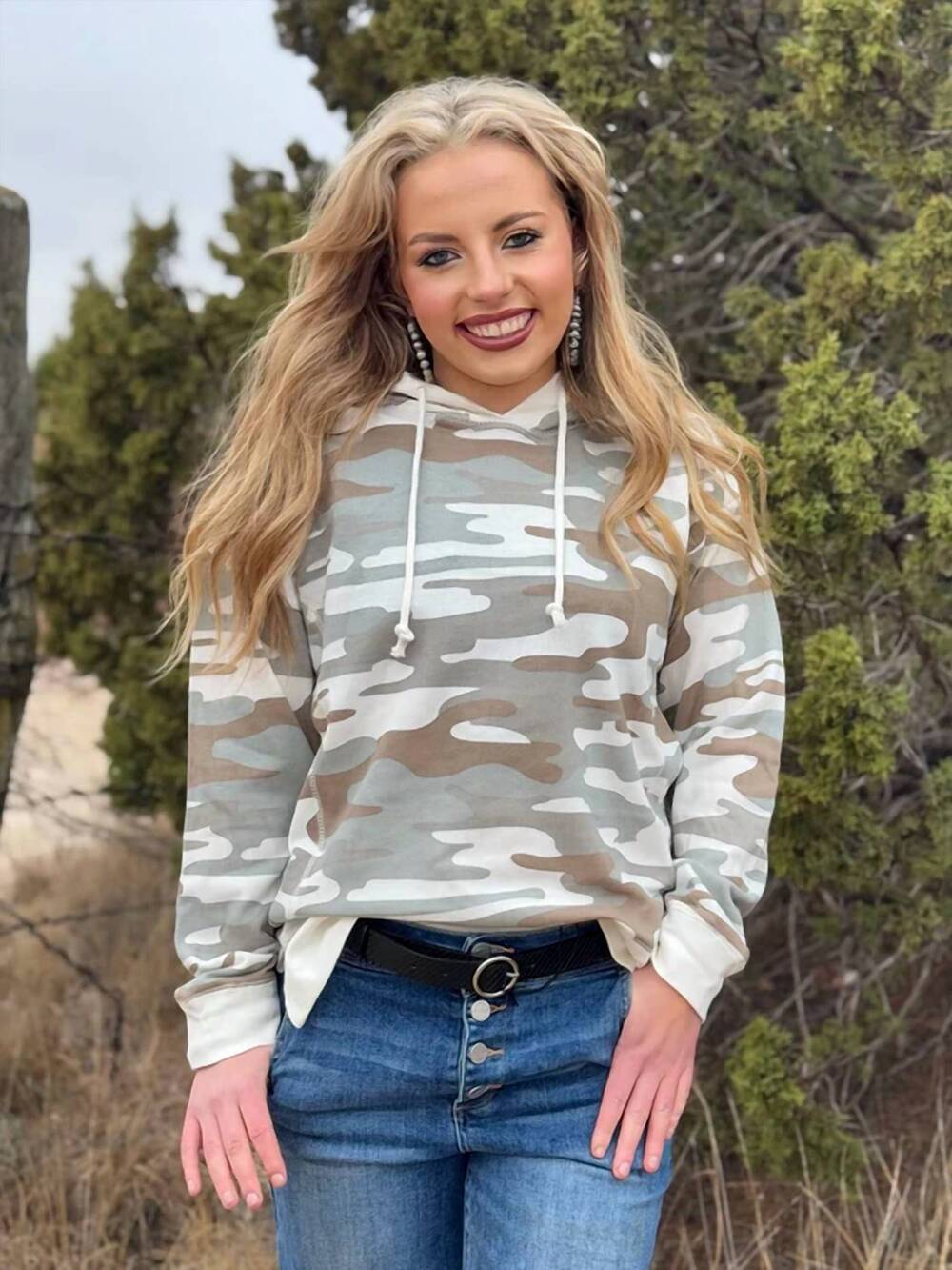 NEW TEXAS TRUE THREADS jess hoodie sweatshirt in camo